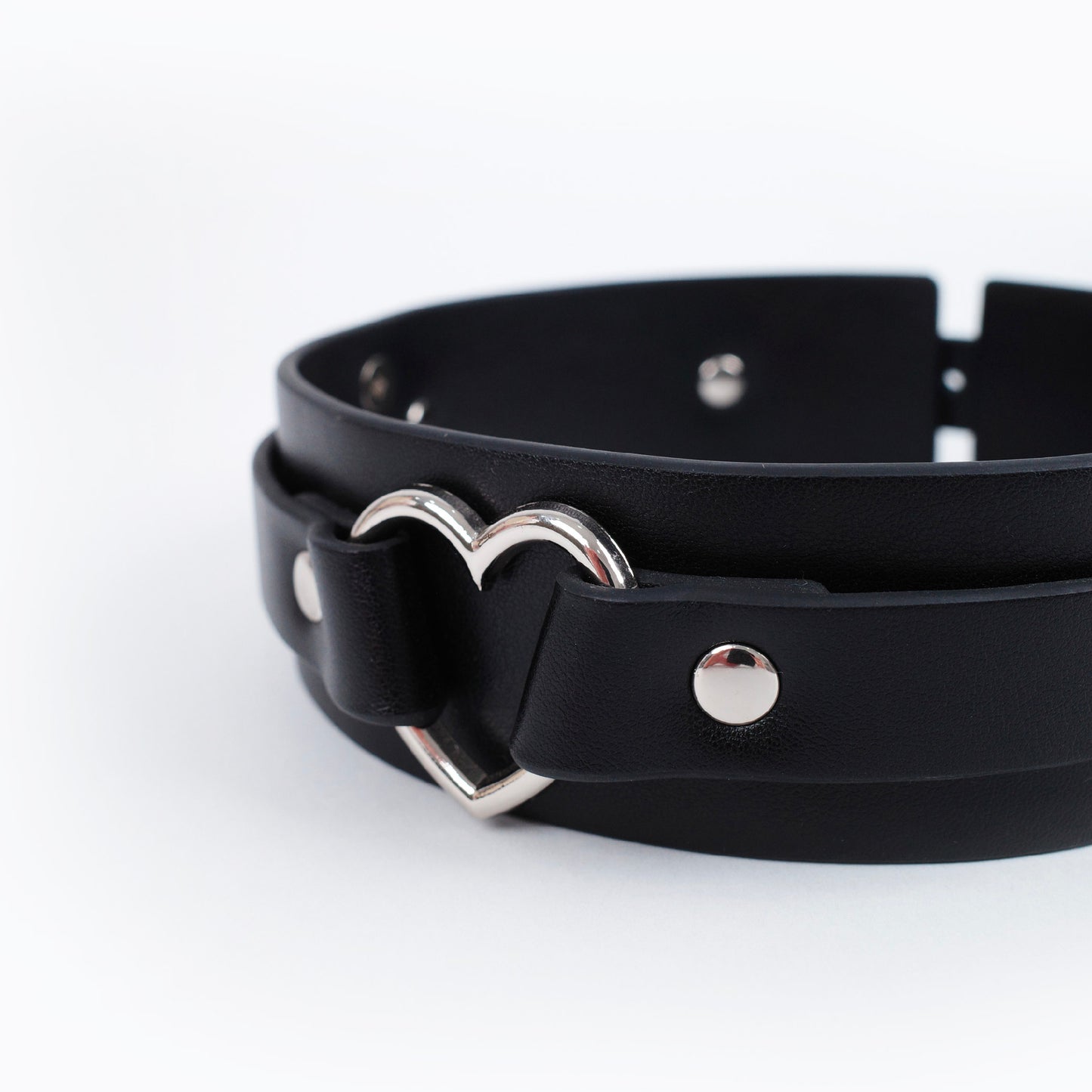 Heartbound Leather Collar