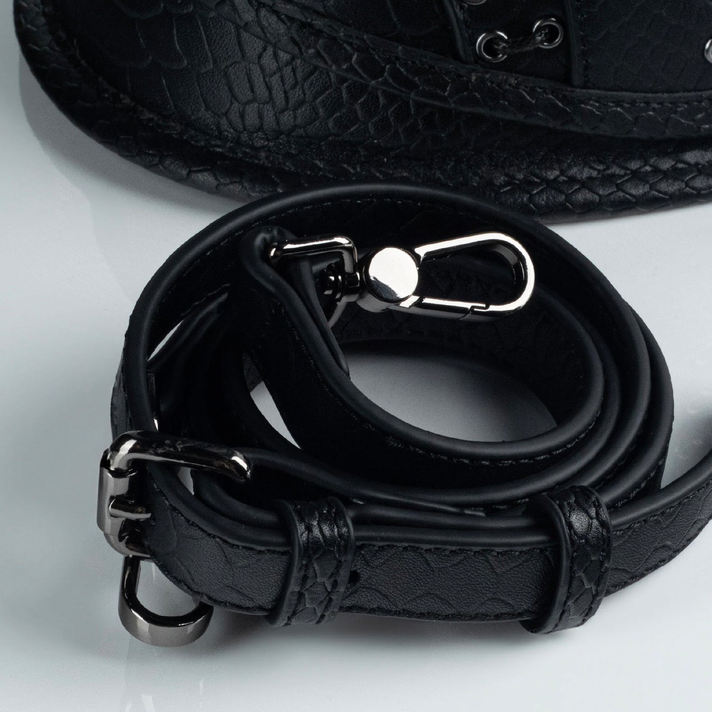 Thebes - DOMINION CORSET BAG