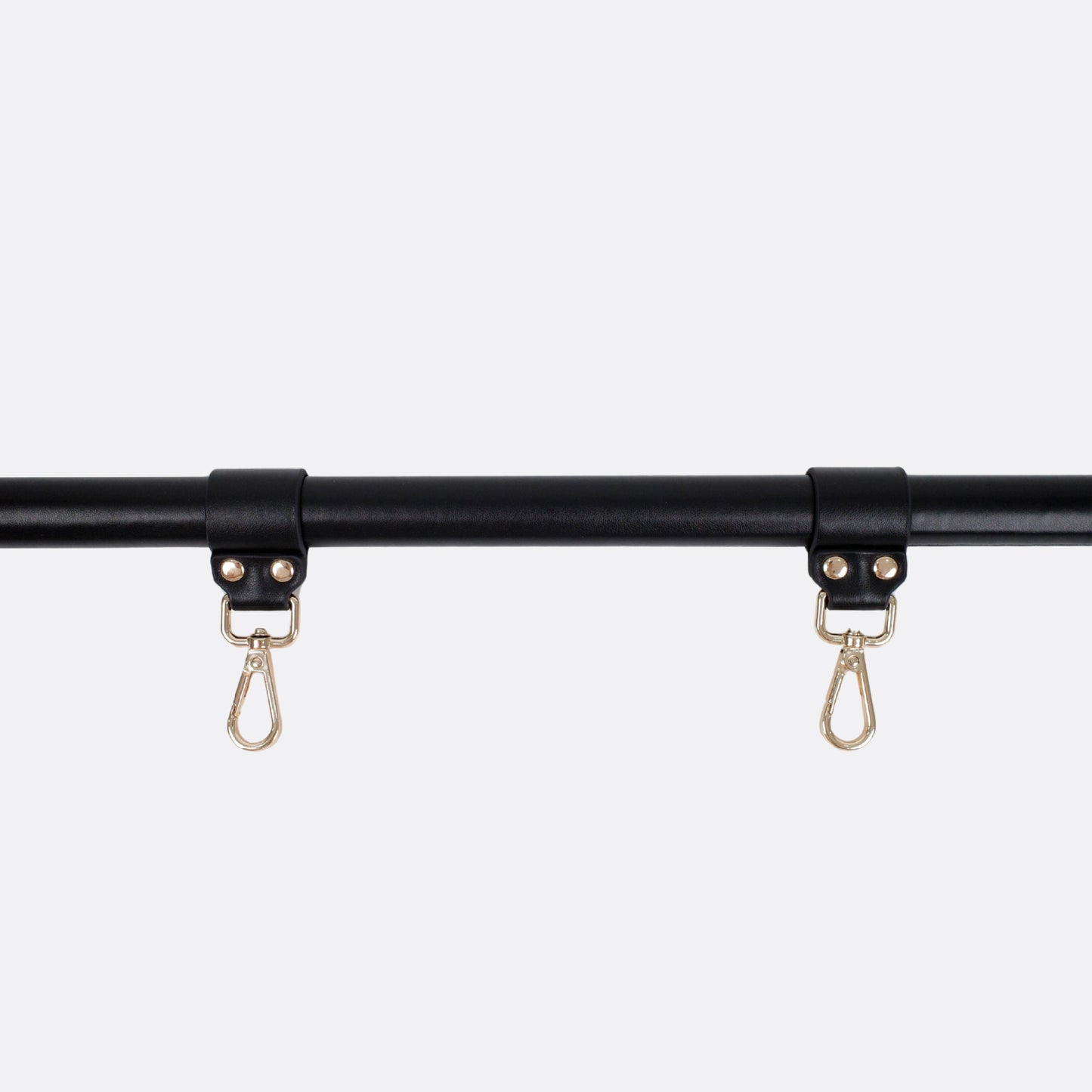 Dark Control Spreader Bar