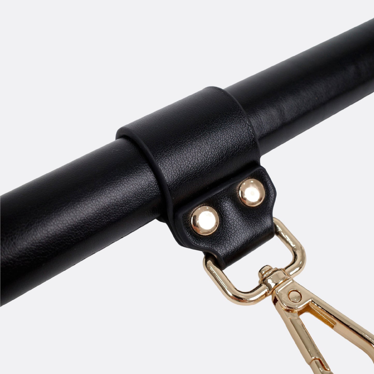 Dark Control Spreader Bar